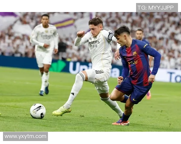 西甲联赛中的中国足球明星们如何在欧洲赛场展现自我魅力与实力